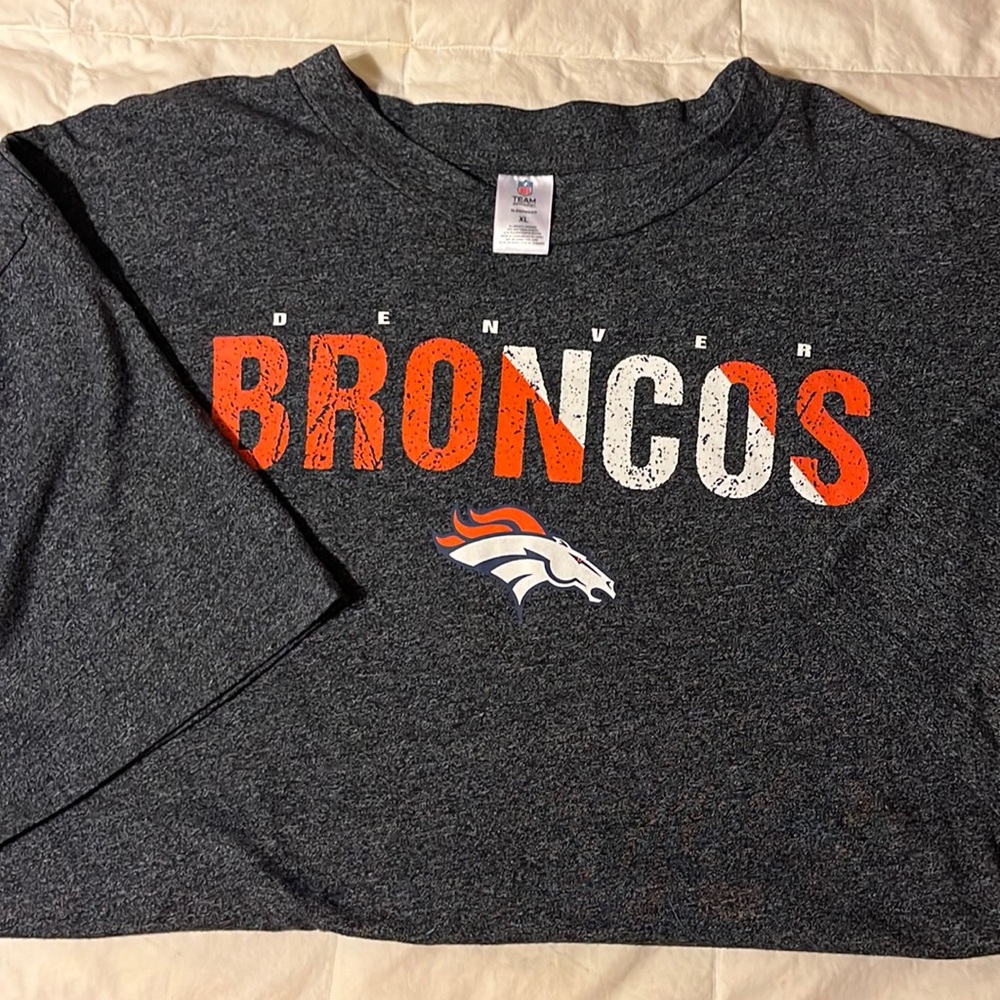 Vintage Denver Broncos short sleeve T-shirt